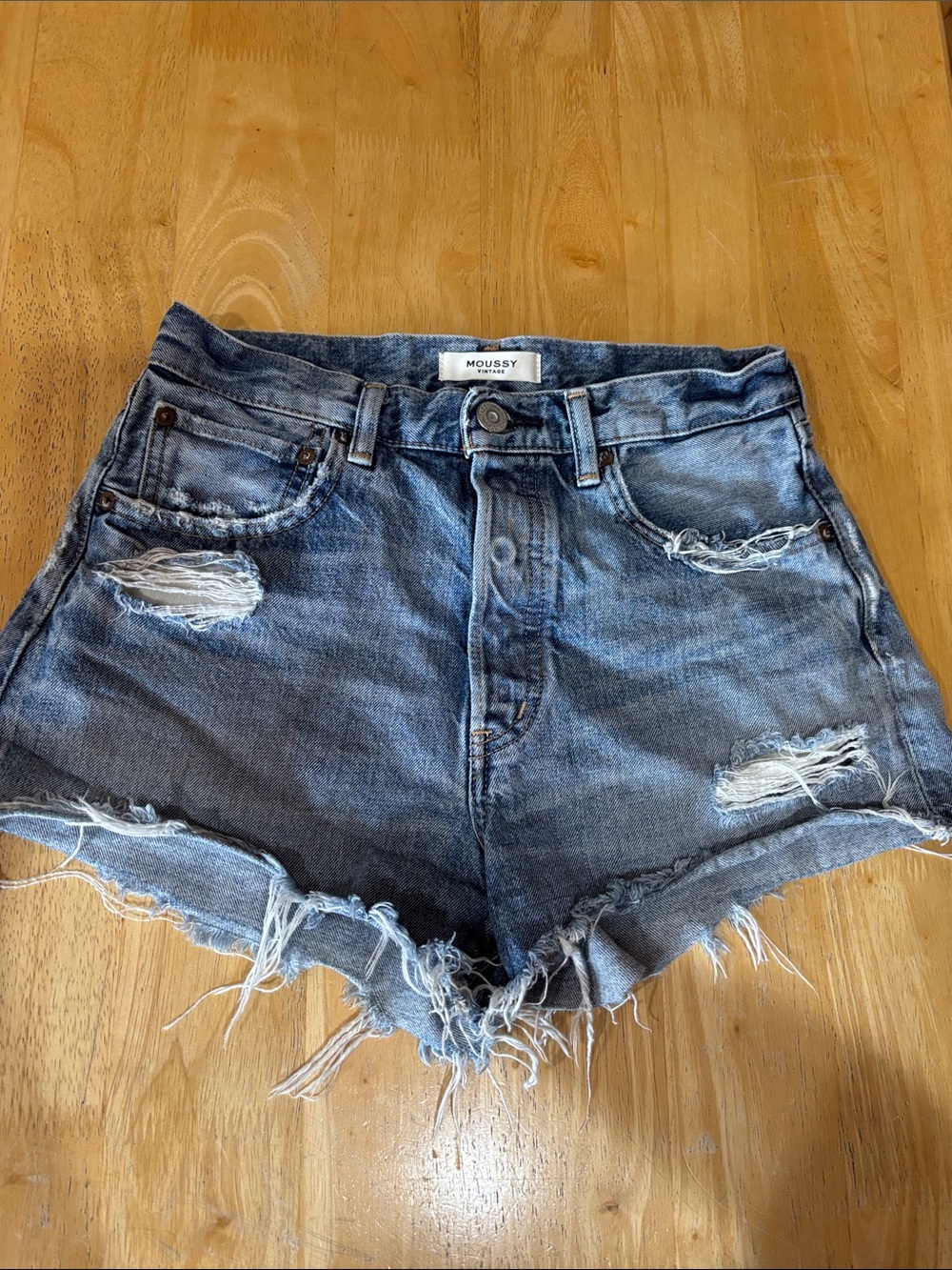Moussy Distressed High-Rise Denim Cutoff Shorts in Washed Blue 26